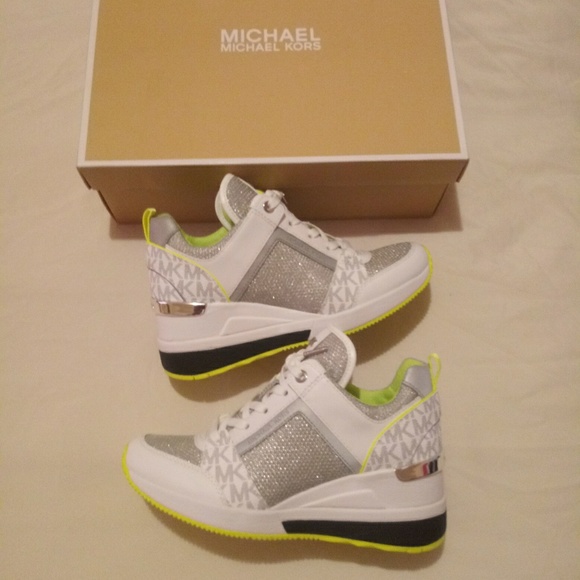 Michael Kors Georgie Trainer Sneaker - Picture 5 of 8